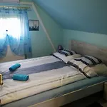Sarga Oenallo Nyaralohaz Dom wakacyjny Balatonfenyves
